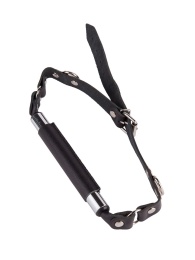Чёрный кляп-трензель на кожаных ремешках с застёжкой