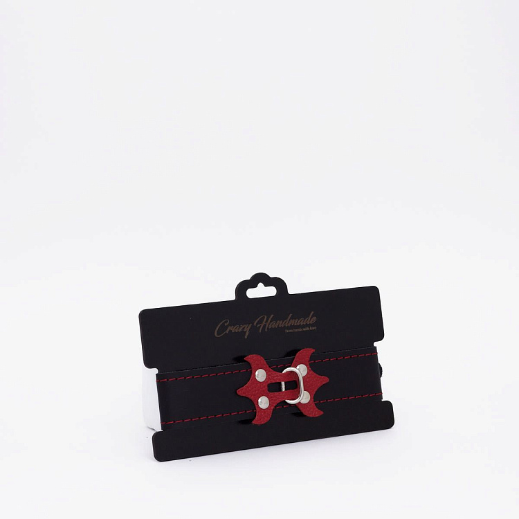 Черный ошейник с красным декором и строчкой