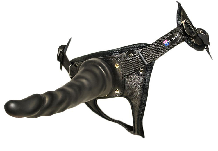 Насадка-фаллоимитатор на кожаных трусиках Harness Ultra Realistic 6,5  - 18,5 см.