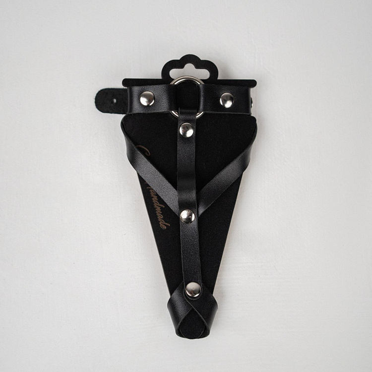 Черный кожаный браслет с кольцом